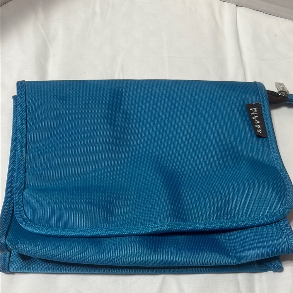 Milano Series Blue Women's jewelry organizer. EUC